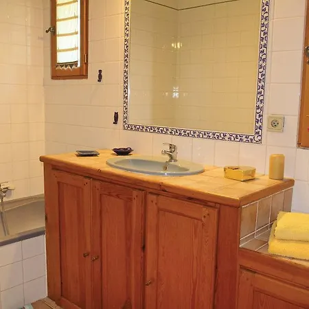 Holiday home Gite D'autheze *
