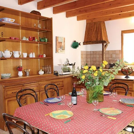 Holiday home Gite D'autheze *
