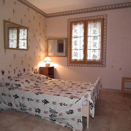 Gite D'autheze Holiday home Grillon
