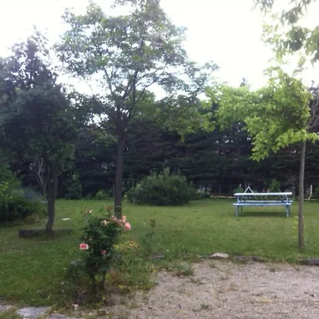 Gite D'autheze Holiday home Grillon